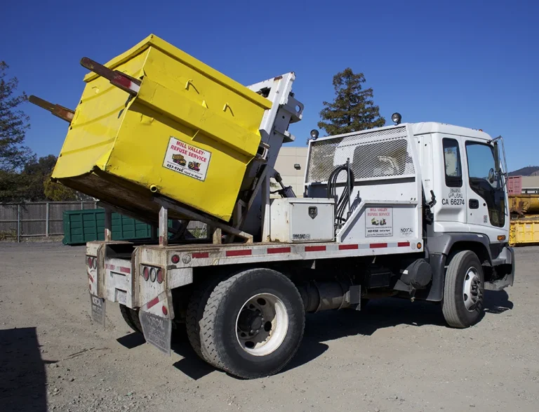 Mill Valley Refuse Truck with a yellow Debris Box on the back